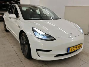 Tesla Model 3 Standard Range Plus 2020