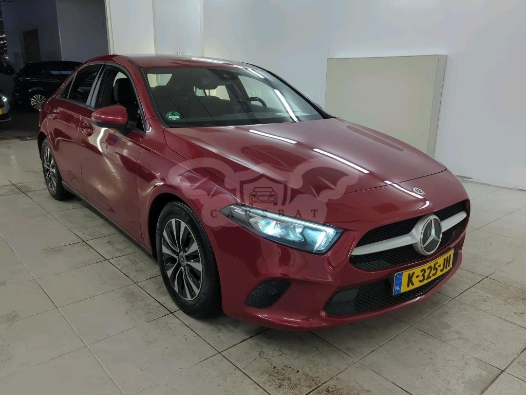 Mercedes-Benz A 180d Business Solution 2021