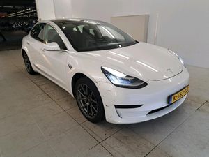 Tesla Model 3 Standard Range Plus 2020