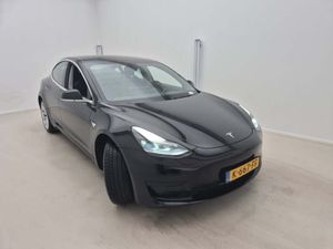 Tesla Model 3 Standard Range Plus 60 kWh 2020