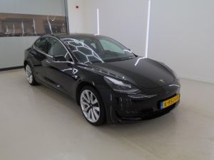 Tesla Model 3 Standard Range Plus 60 kWh 2020