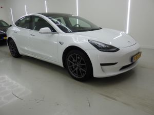 Tesla Model 3 Standard Range Plus 60 kWh 2020