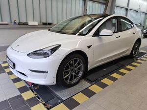Tesla Model 3 Long Range 2022