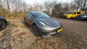 Tesla Model 3 Standard Range Plus 60 kWh 2020