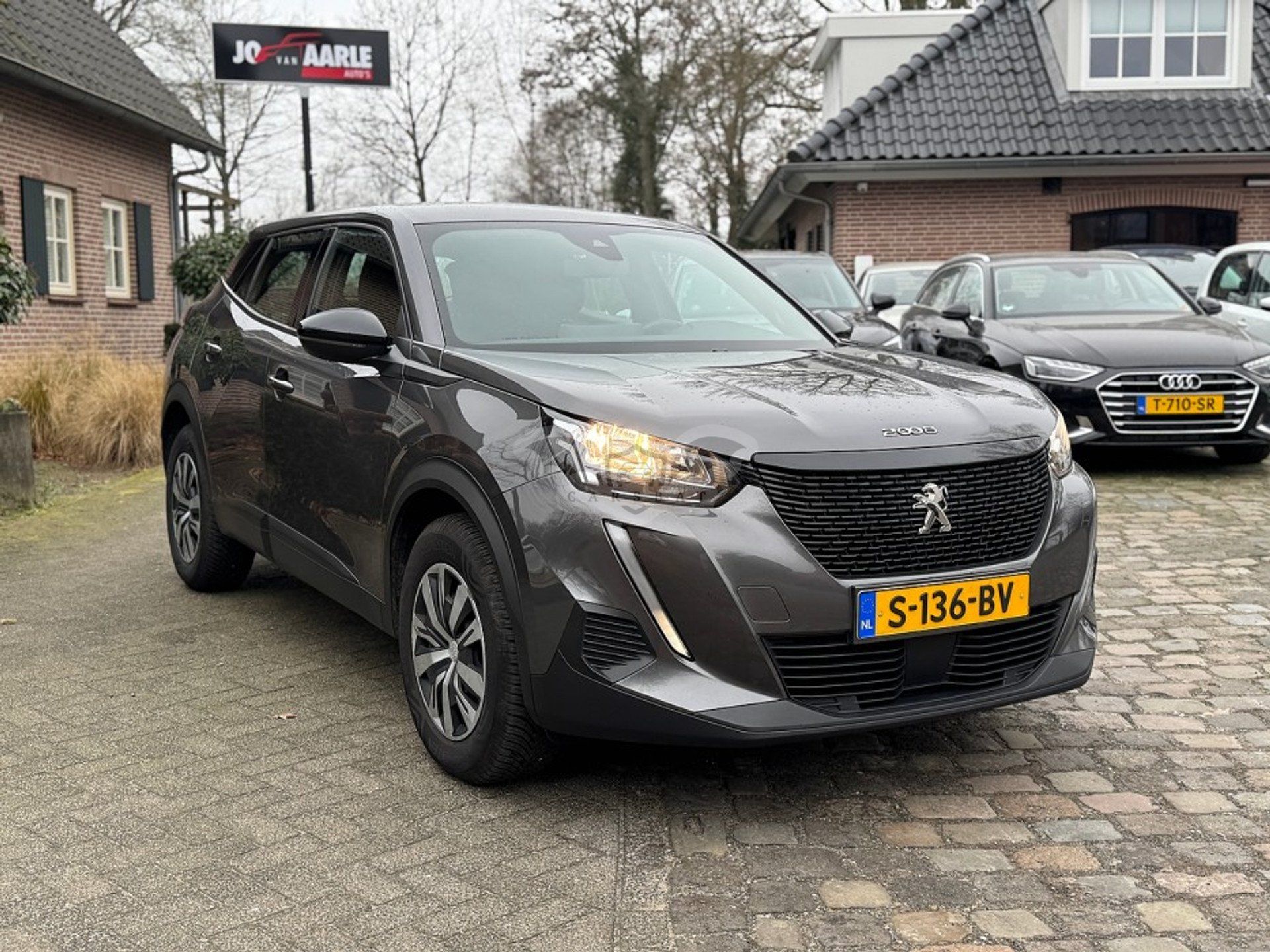 Peugeot 2008 1.2 Active 2023