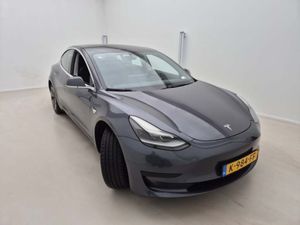 Tesla Model 3 Standard Range Plus 60 kWh 2020