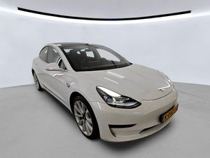 Tesla Model 3 Standard Range Plus 60 kWh 2020