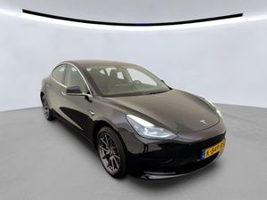 Tesla Model 3 Standard Range Plus 60 kWh 2020