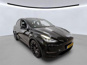 Tesla Model Y Performance 75 kWh 2023