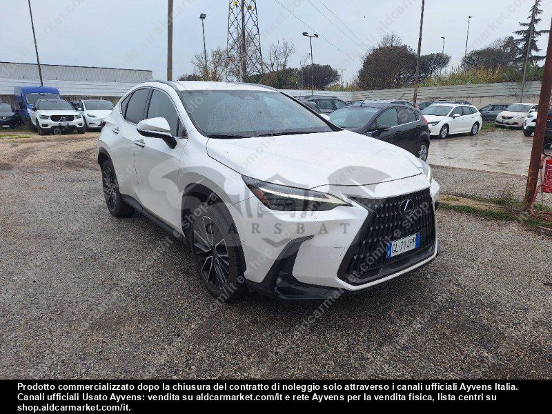Lexus NX Luxury 2022