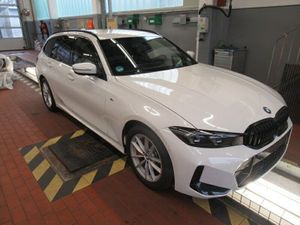BMW 3 Series Touring 320i 2024