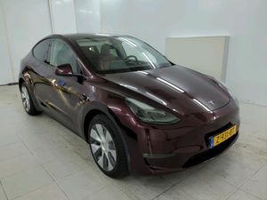 Tesla Model Y Long Range 75 kWh 2024