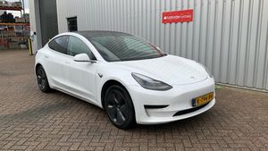 Tesla Model 3 Standard Range Plus 2020