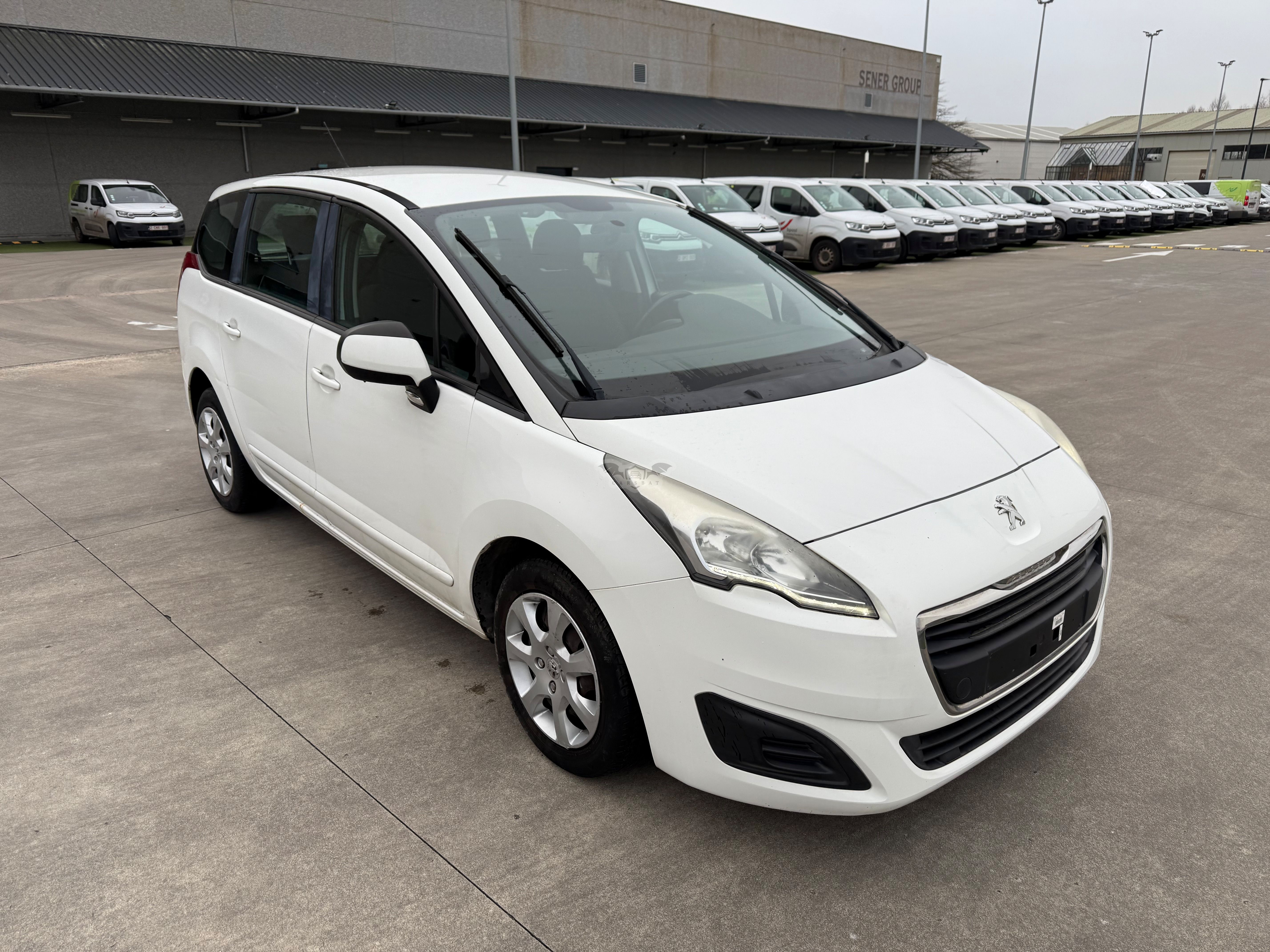 Peugeot 5008 1.6i 2014
