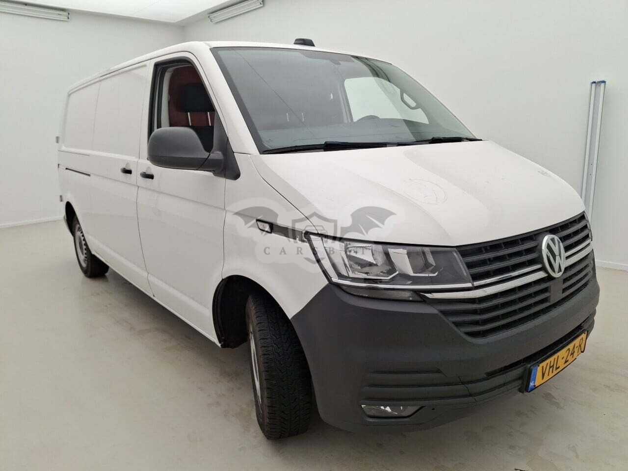 Volkswagen Transporter L2H1 2.0 TDI 2020