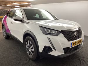 Peugeot 2008 1.2i Active 2021