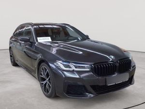 BMW 5 Series Touring 520d 2022