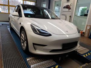 Tesla Model 3 Long Range 2021