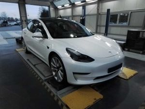Tesla Model 3 Long Range Performance 2021