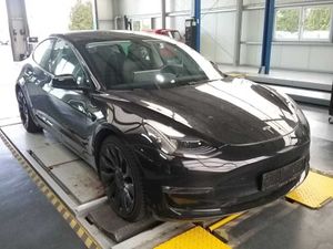 Tesla Model 3 Long Range Performance 2022