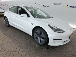 Tesla Model 3 Standard Range Plus 60 kWh 2020