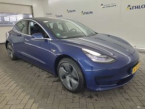 Tesla Model 3 Standard Range Plus 60 kWh 2020