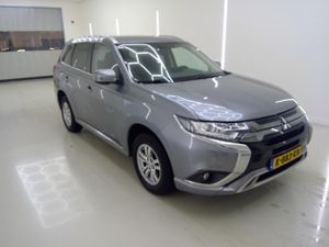 Mitsubishi Outlander 2.4 Pure 2021