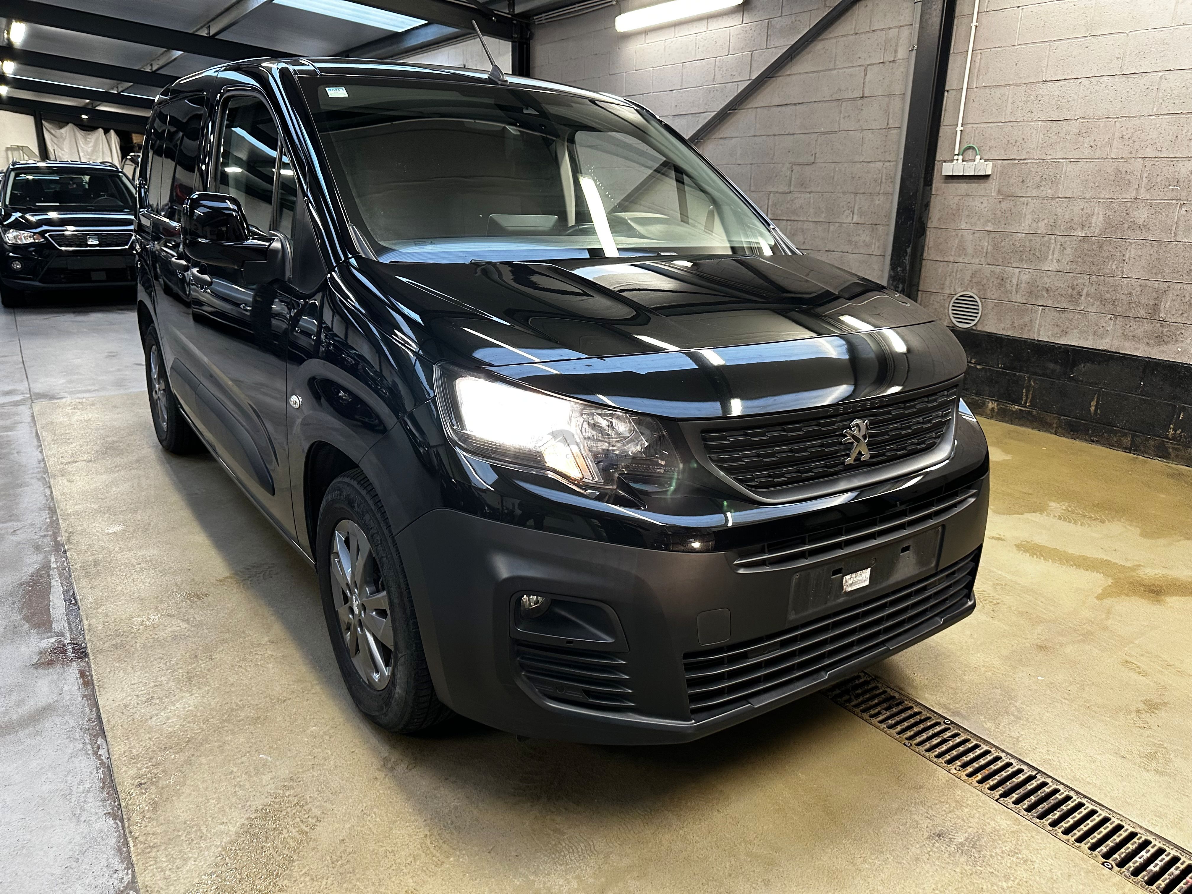Peugeot Partner Premium 2022