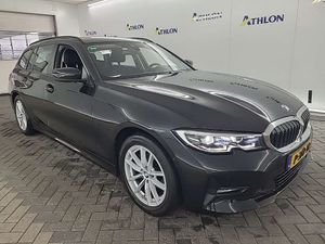 BMW 3 Series Touring 318i Business 2022