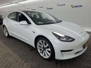 Tesla Model 3 Standard Range Plus 60 kWh 2020