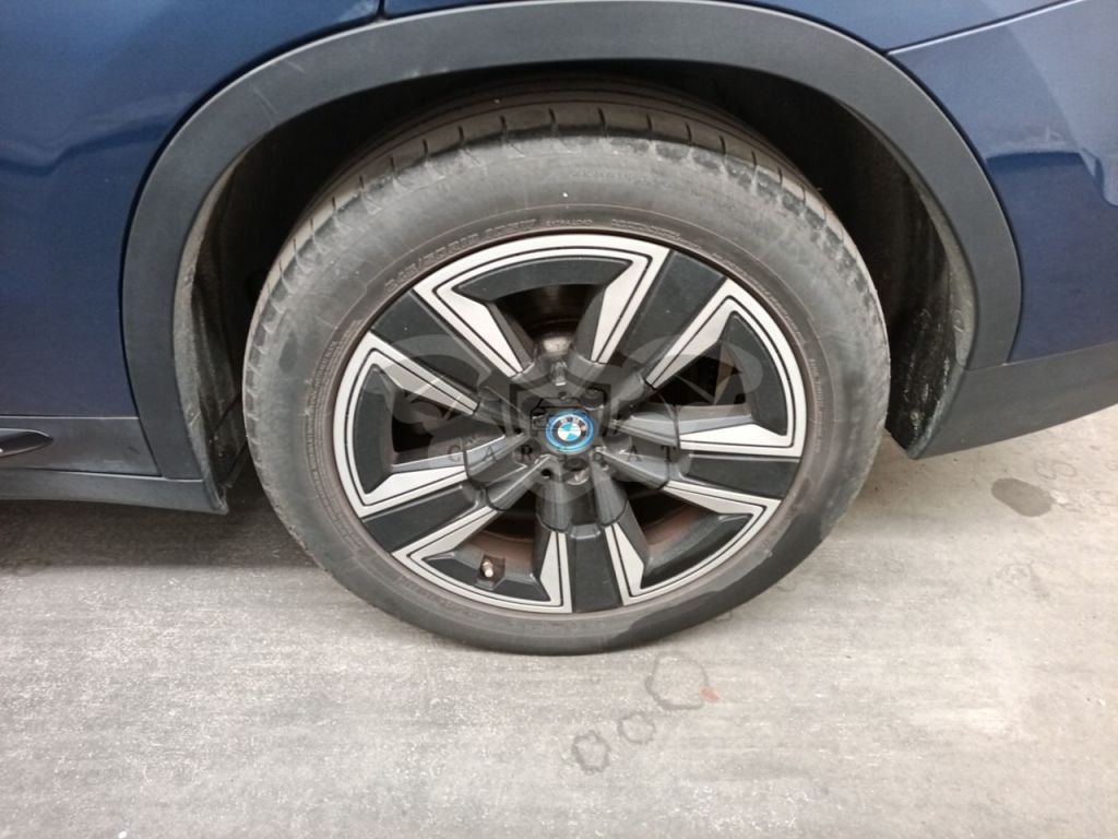 BMW iX3 74 kWh 2021