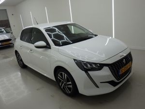 Peugeot 208 1.2i Allure 2021
