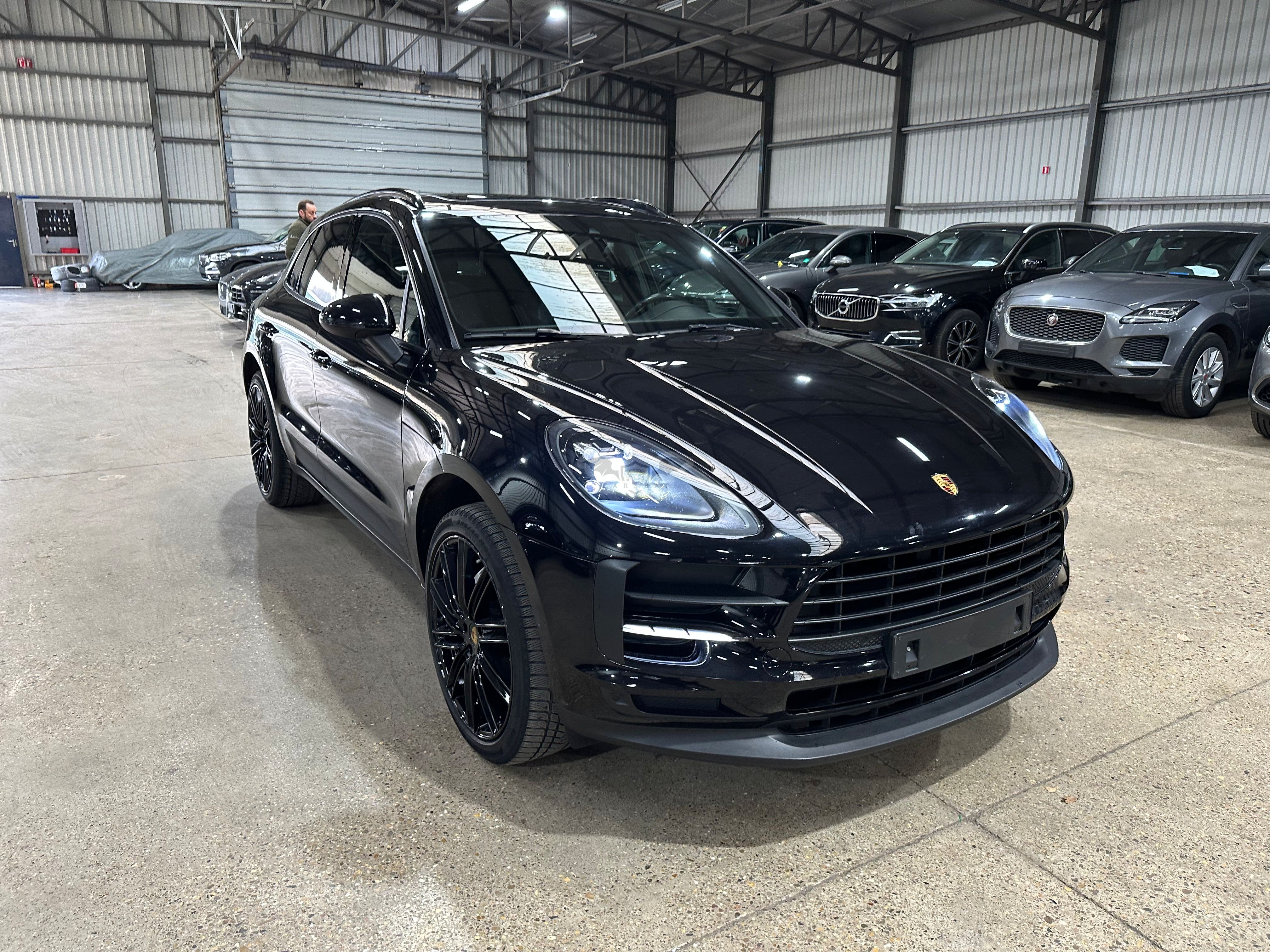 Porsche Macan 2.0 2021