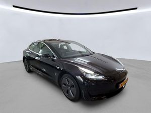 Tesla Model 3 Standard Range Plus 2020