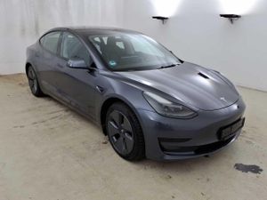 Tesla Model 3 Standard Range 2022