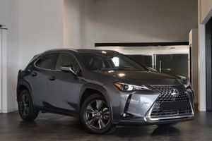 Lexus UX 300 2024