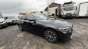 BMW 3 Series 318i M-Pack 2021