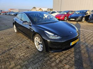 Tesla Model 3 Standard Range Plus 60 kWh 2020