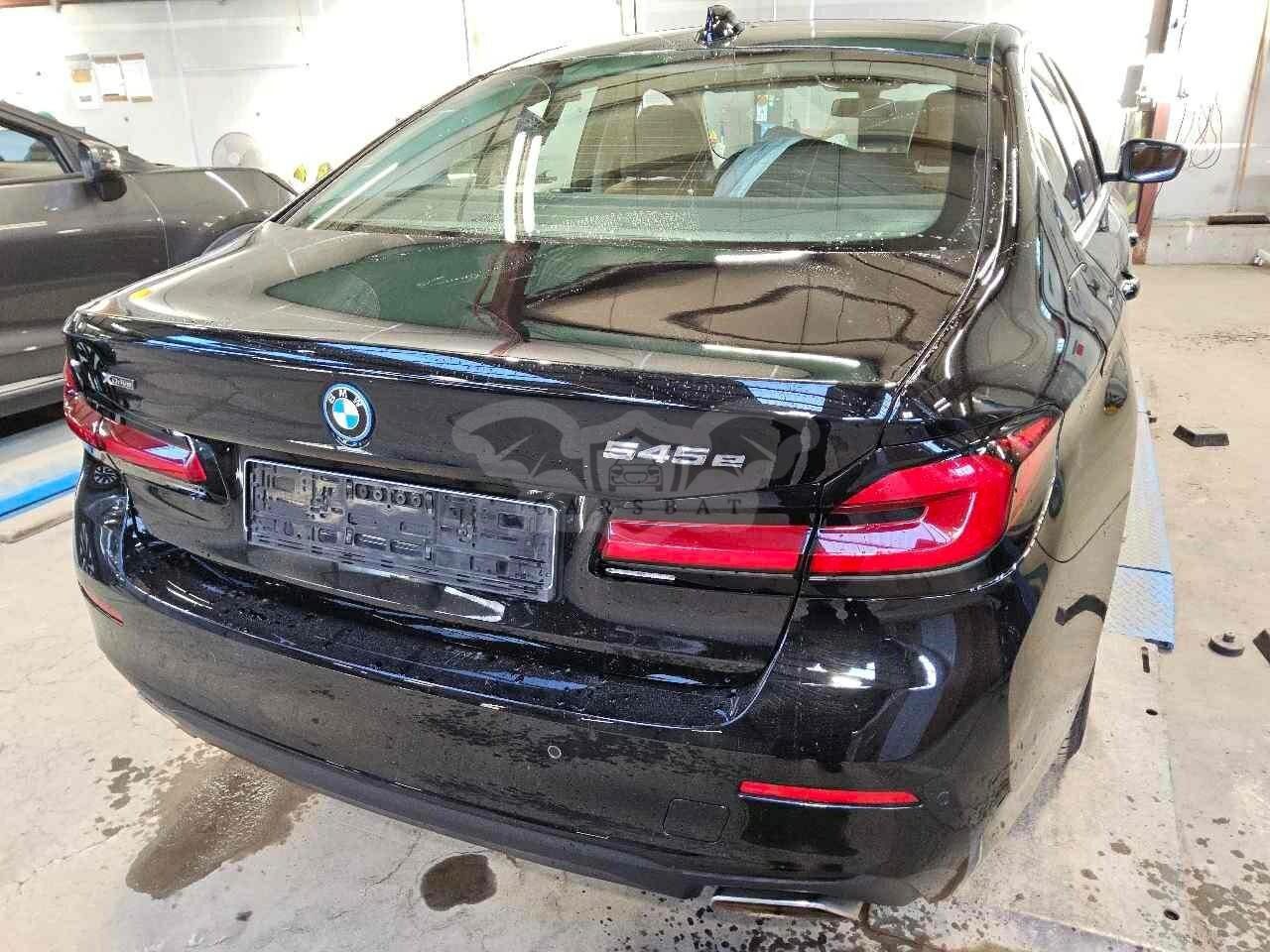 BMW 5 Series 545e 2021