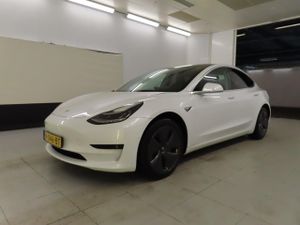 Tesla Model 3 Standard Range Plus 2020