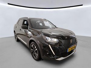 Peugeot 2008 1.2i Allure 2021