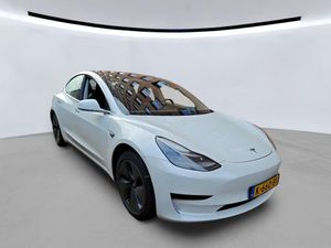 Tesla Model 3 Standard Range Plus 60 kWh 2020