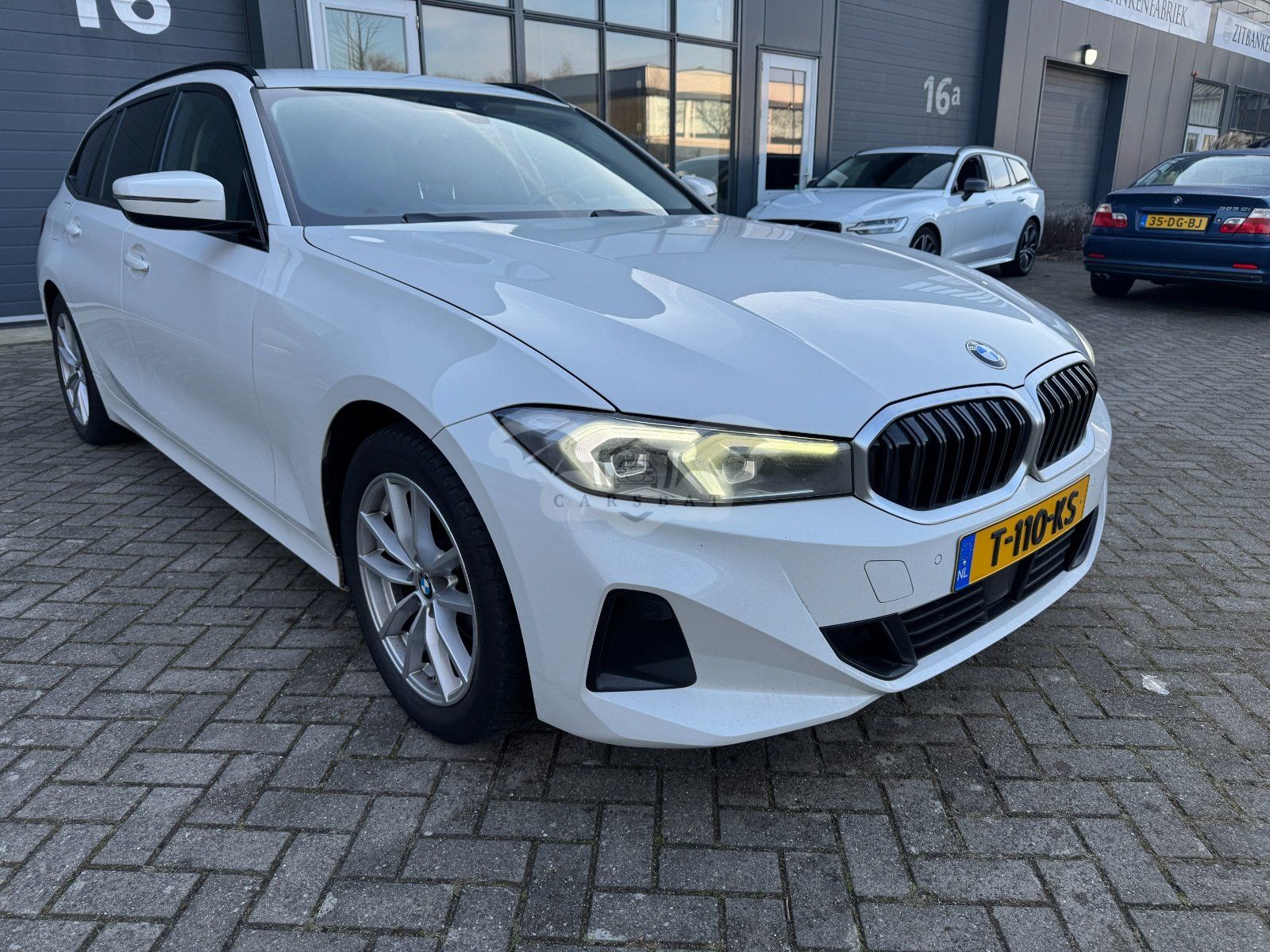 BMW 3 Series Touring 318i 2023