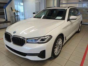 BMW 5 Series Touring 530e 2021