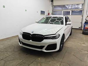 BMW 5 Series Touring 520i 2023