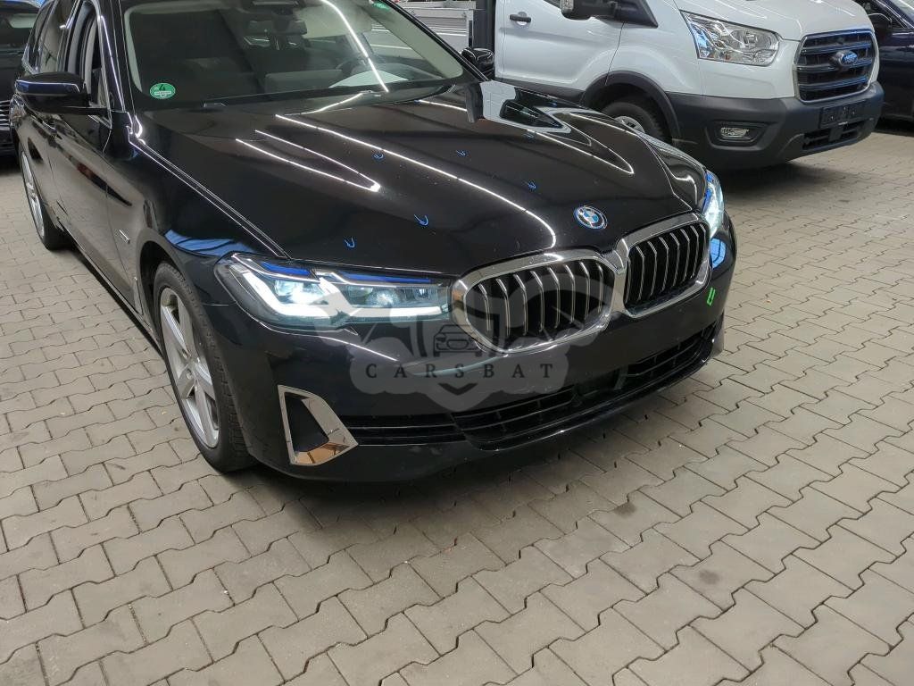 BMW 5 Series Touring 530e 2021