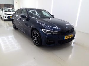 BMW 3 Series 320e Business 2022