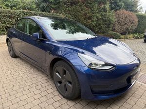 Tesla Model 3 Standard Range Plus 54 kWh 2021