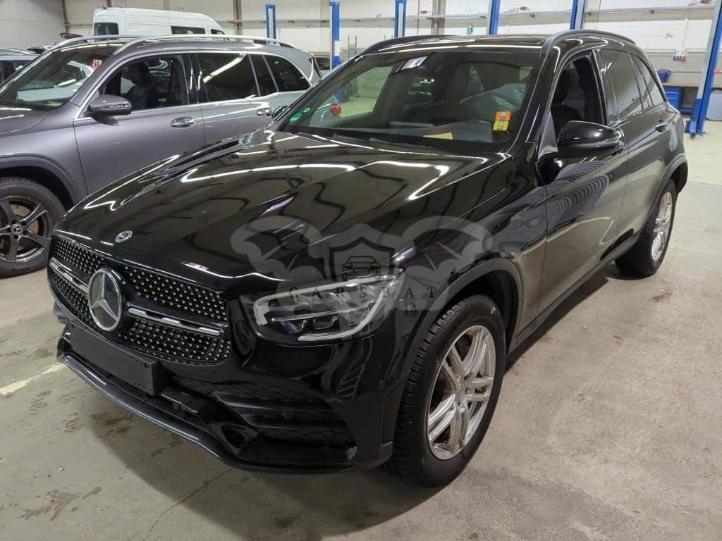 Mercedes-Benz GLC 300de 2021