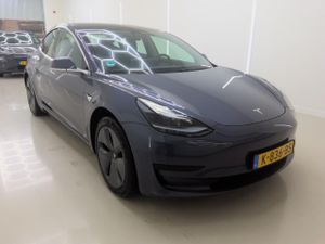 Tesla Model 3 Standard Range Plus 60 kWh 2020